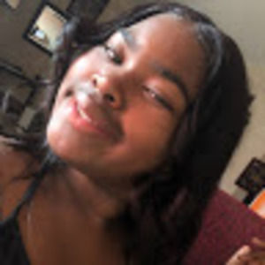 Meet your Posher, Akilah